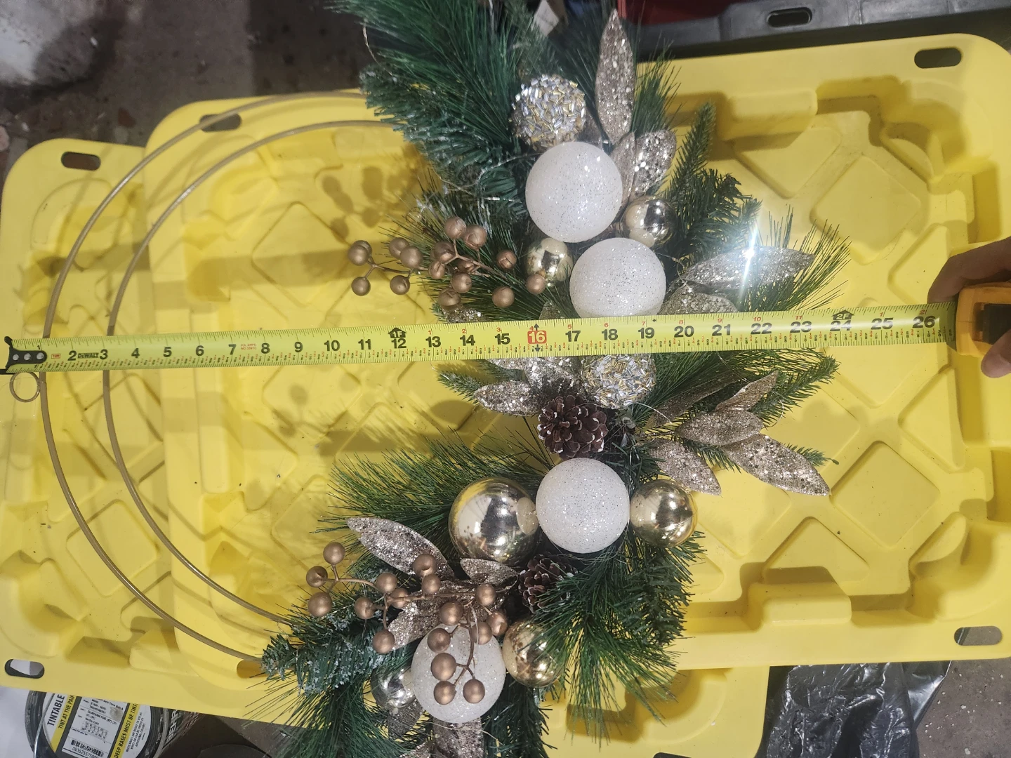 Decorative Christmas Wreath with Ornaments ⚽ - photo 3