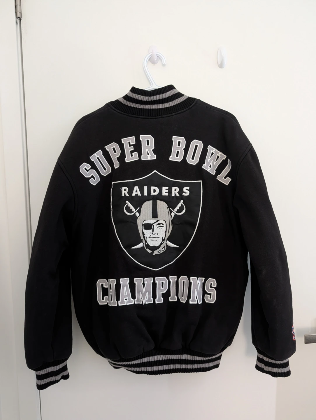 Las Vegas Raiders Super Bowl Champions Bomber Jacket M/M - photo 2