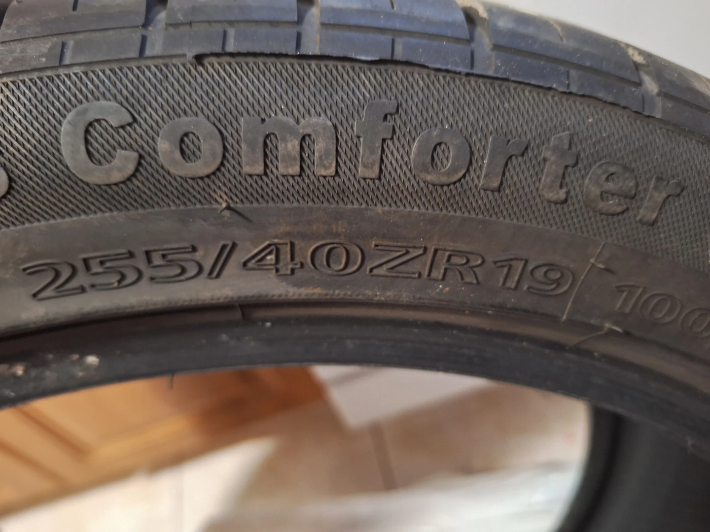 Set of 4  Altenzo Comfort 255/40ZR19 Tire - photo 3