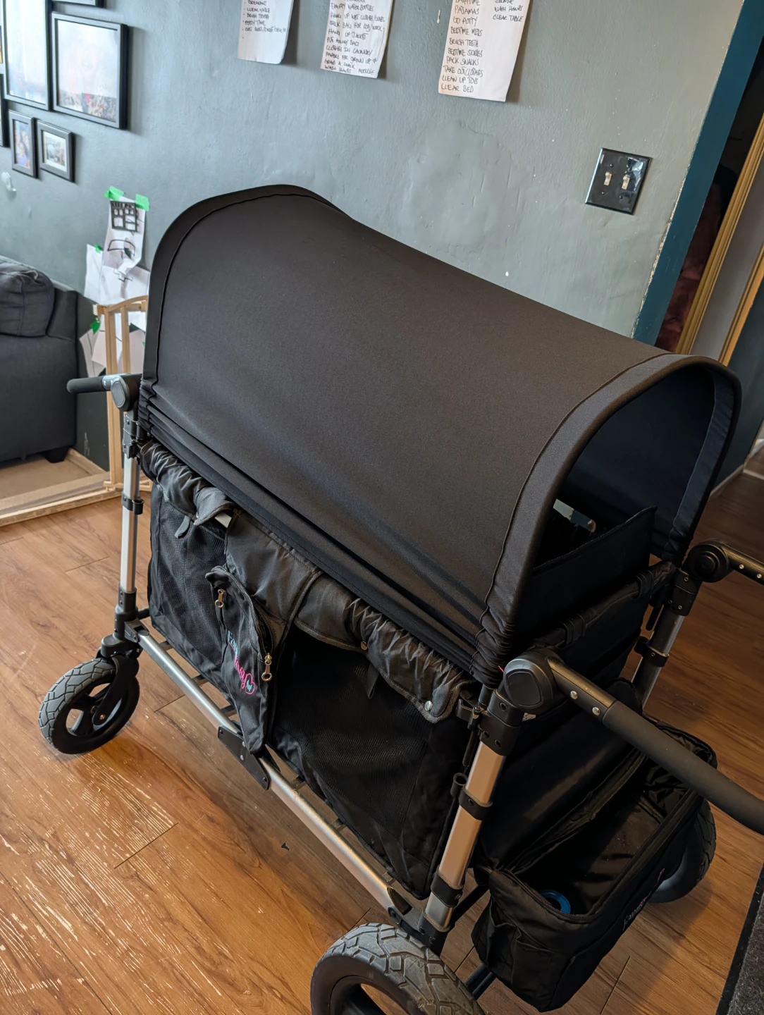 Black Familyeasy Wagon