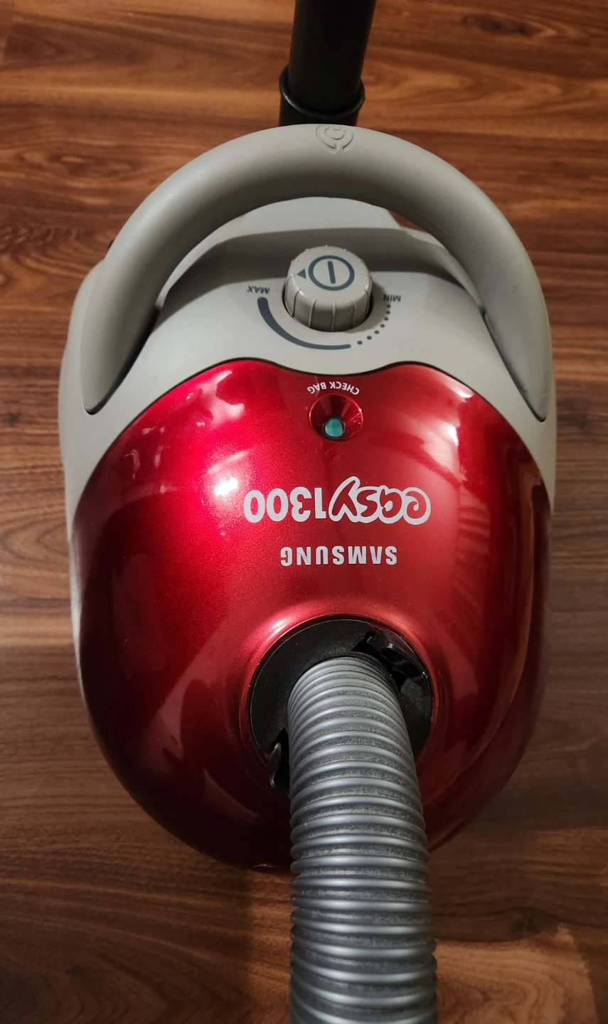 ⚽️ Samsung Easy 1300 Vacuum Cleaner - photo 2