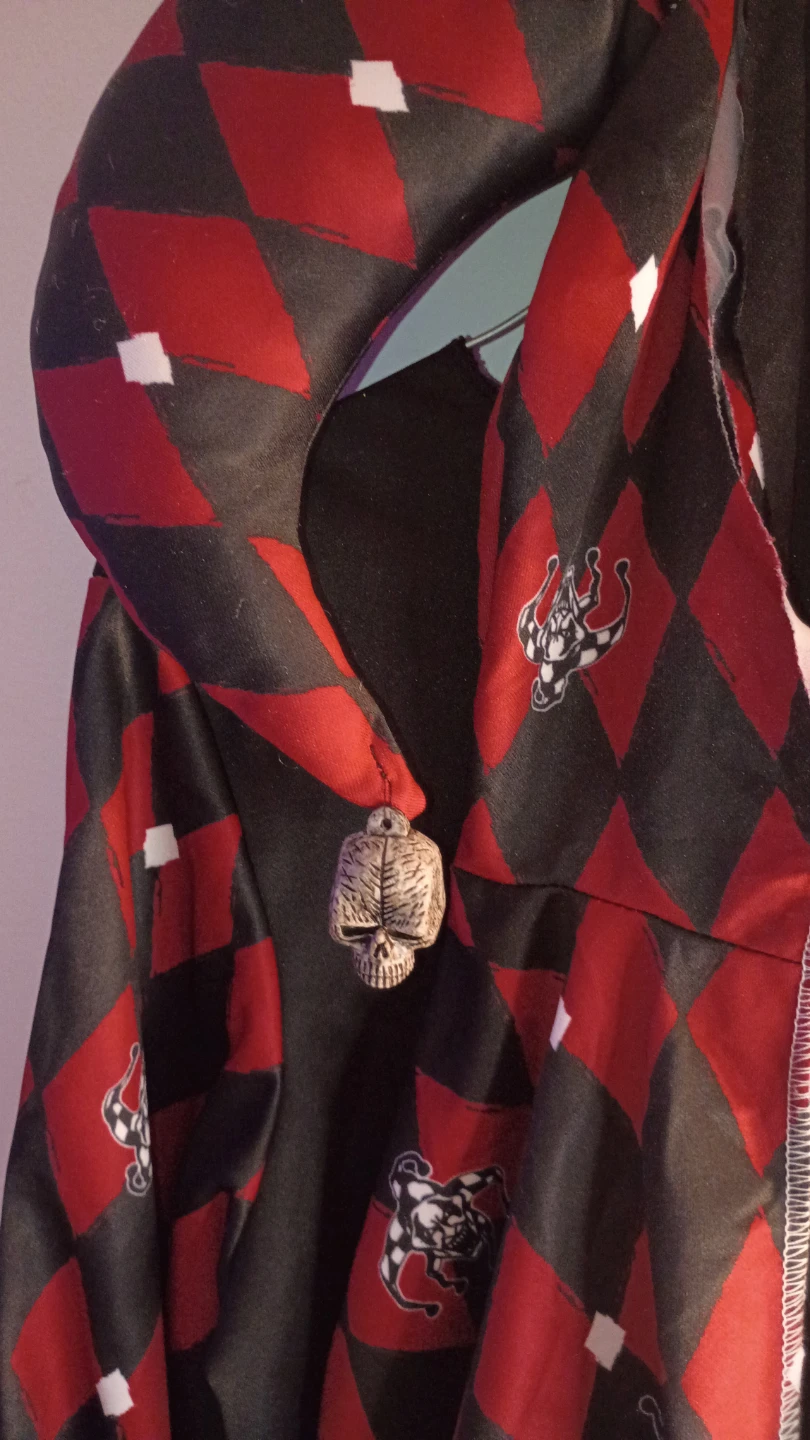 Jester Costume with Skull Details - photo 3
