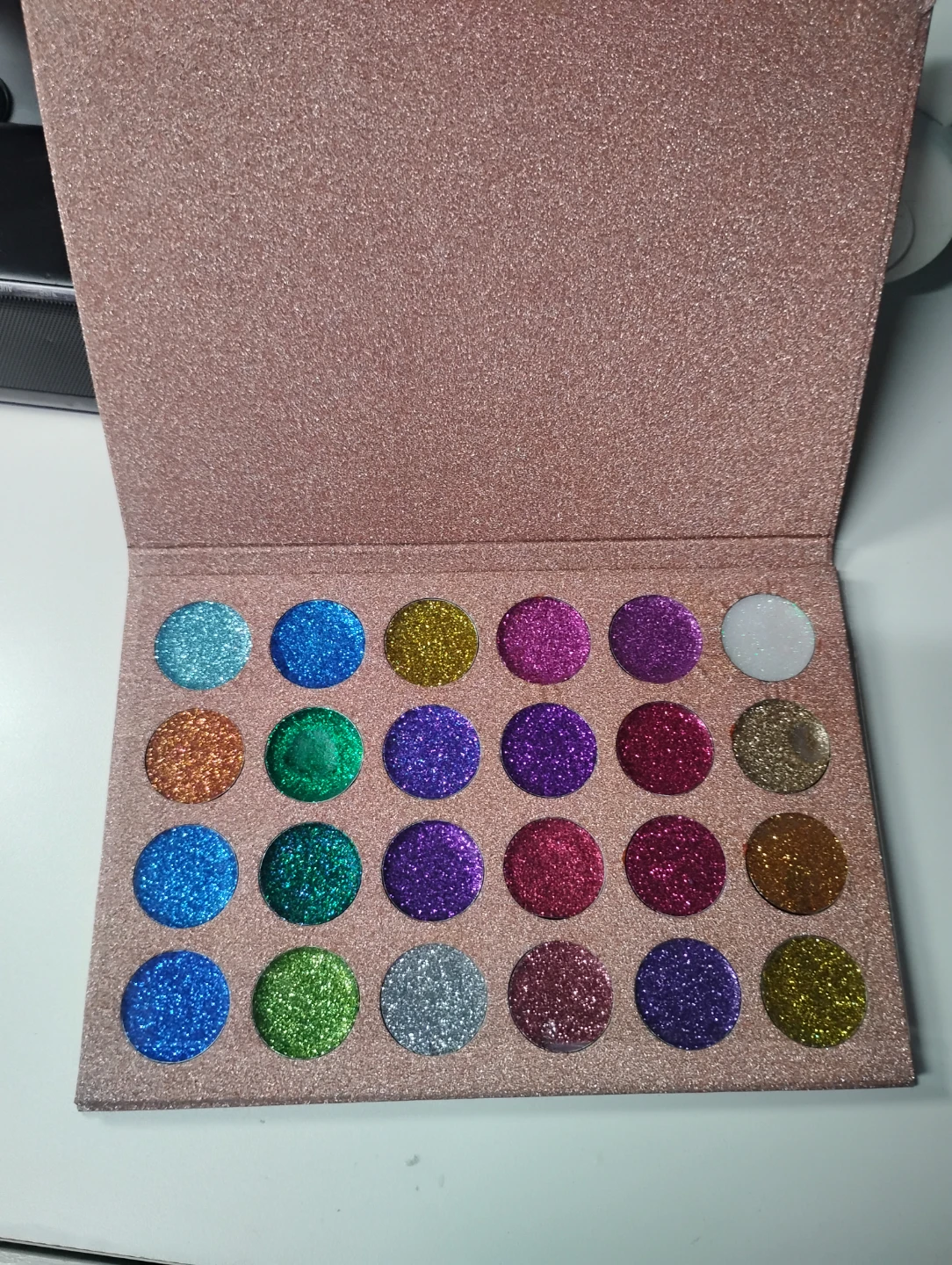 CLEOF COSMETICS Eyeshadow Palette - photo 2