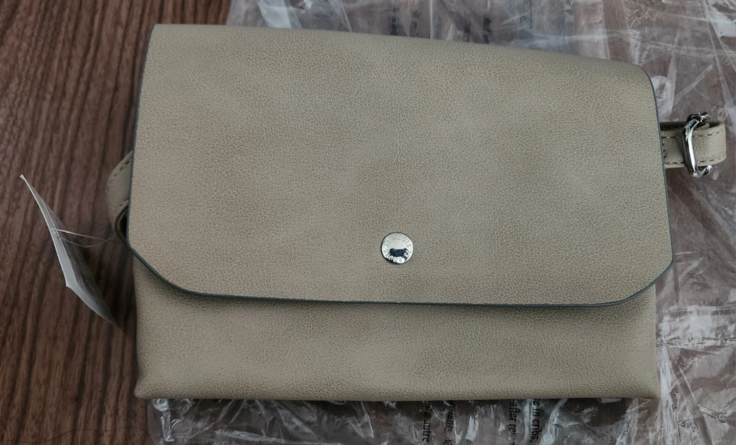 ⚽️ Brand New Roots 73 Crossbody Bag (NWT)