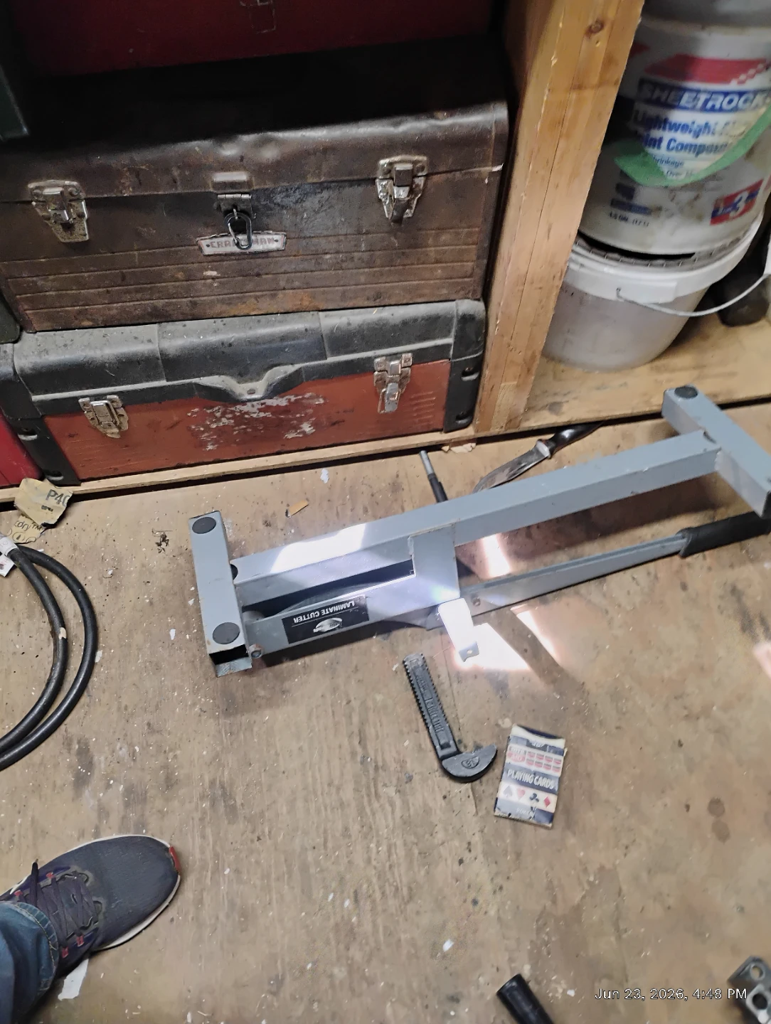 Laminate Cutter Tool