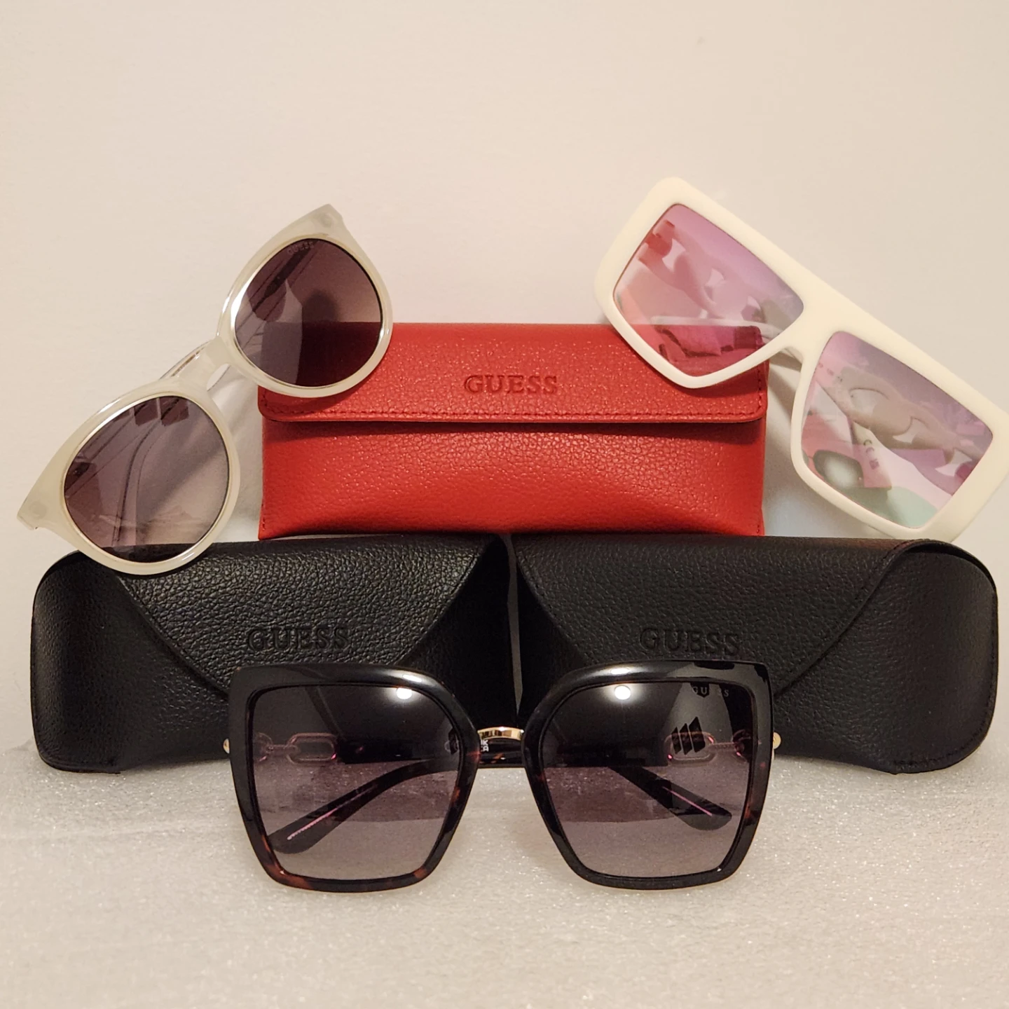 Bundle of Guess Sunglasses Collection - photo 2