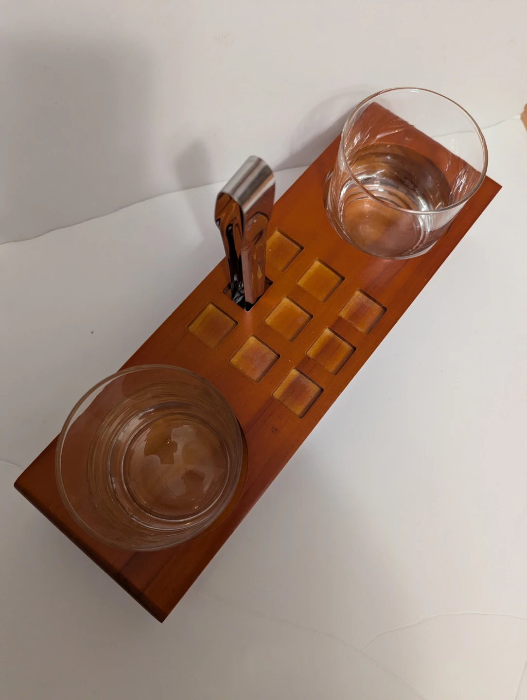 OBO: vintage stylish wood whiskey glass caddy with tongs - photo 3