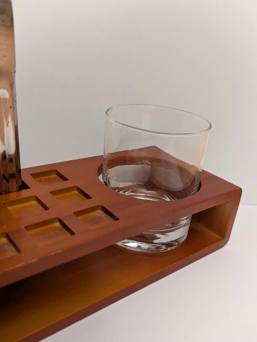 OBO: vintage stylish wood whiskey glass caddy with tongs - photo 5