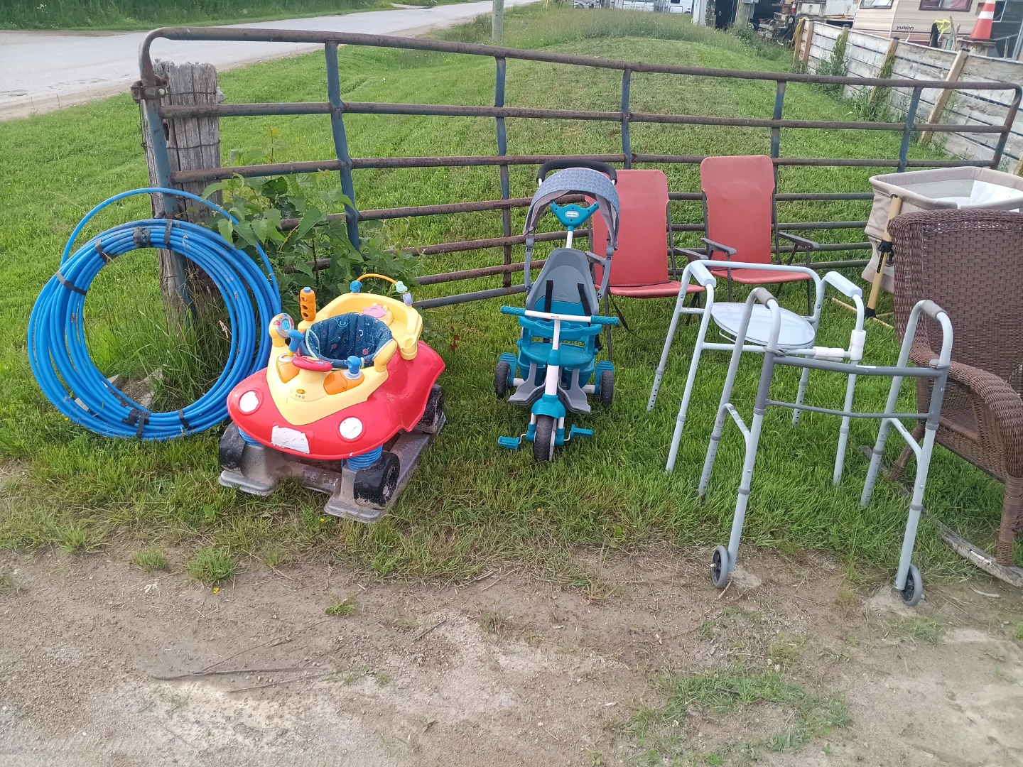 Garage sale 217 industrial road stayner ontario - photo 2