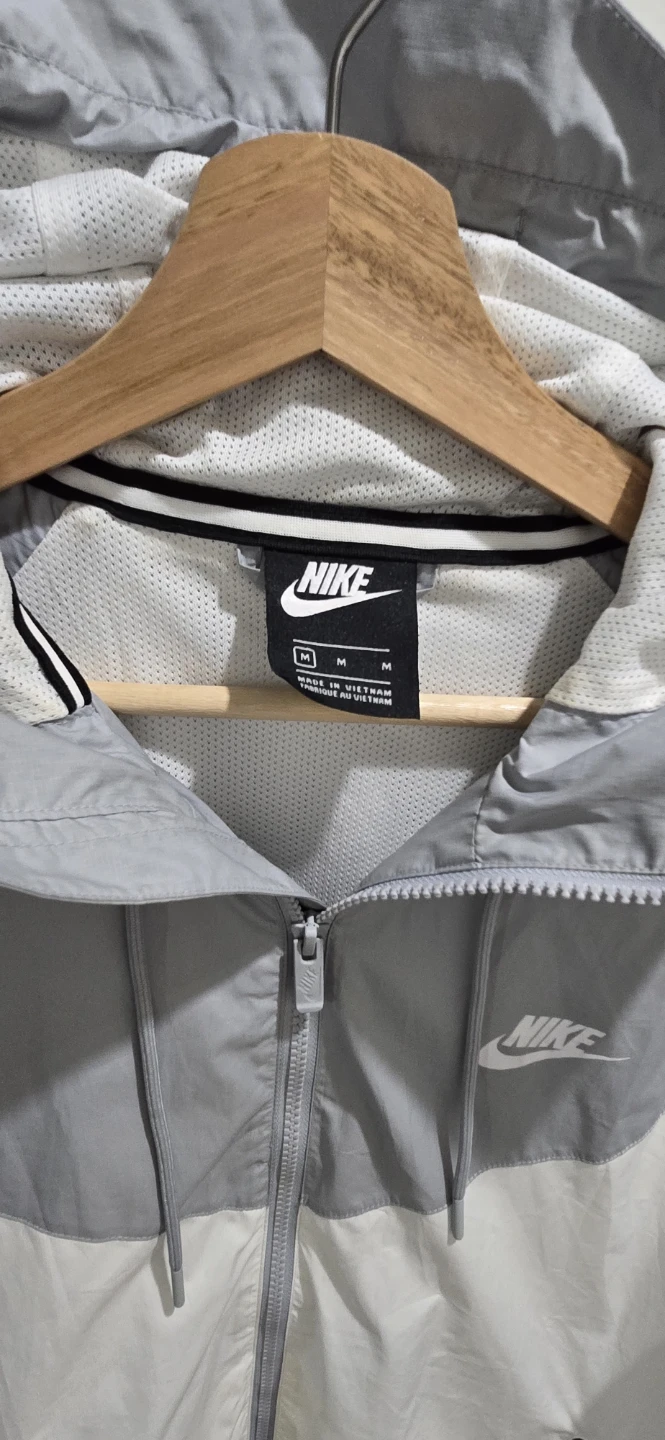 Nike Windbreaker Jacket - photo 3