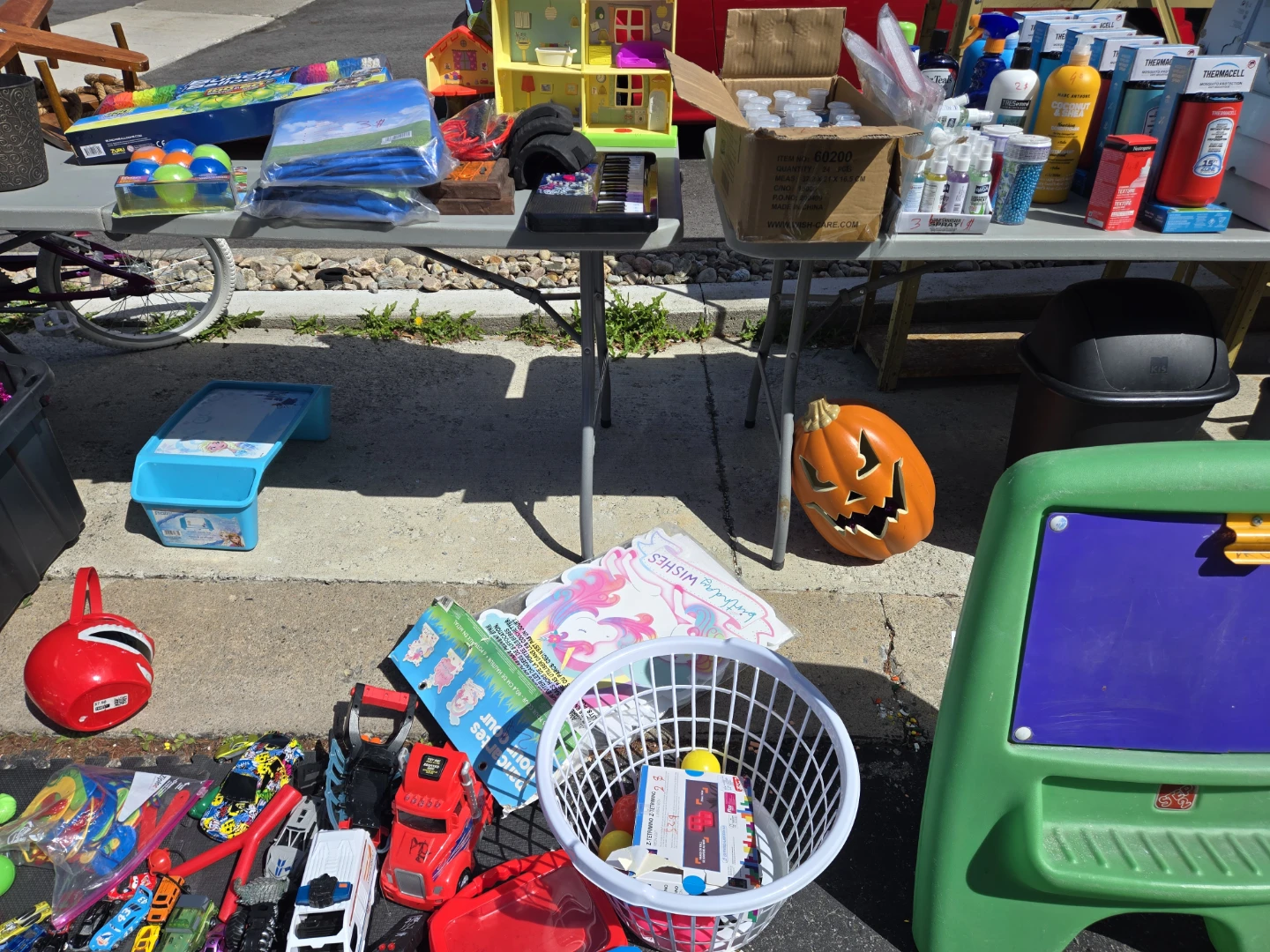 Moving garage sale - photo 4