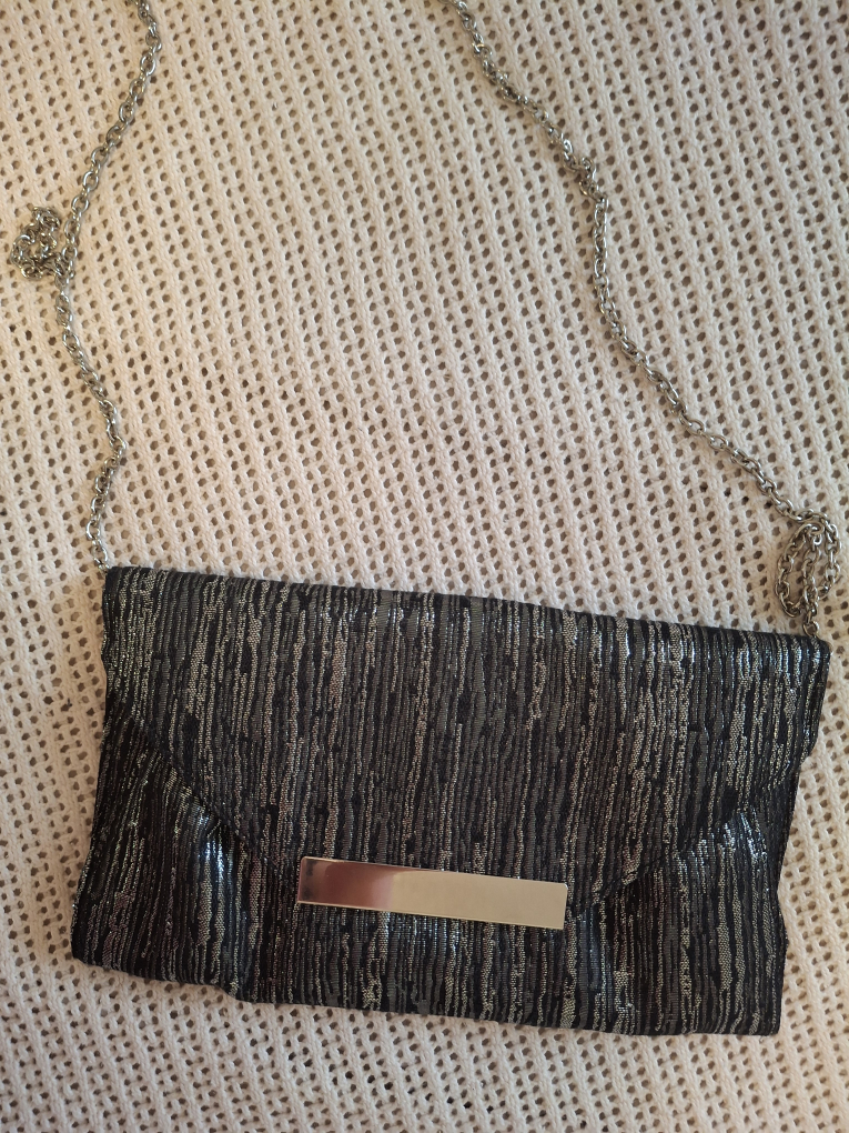 Le Souk' Foufou Black & Silver Clutch Purse with Chain - photo 2