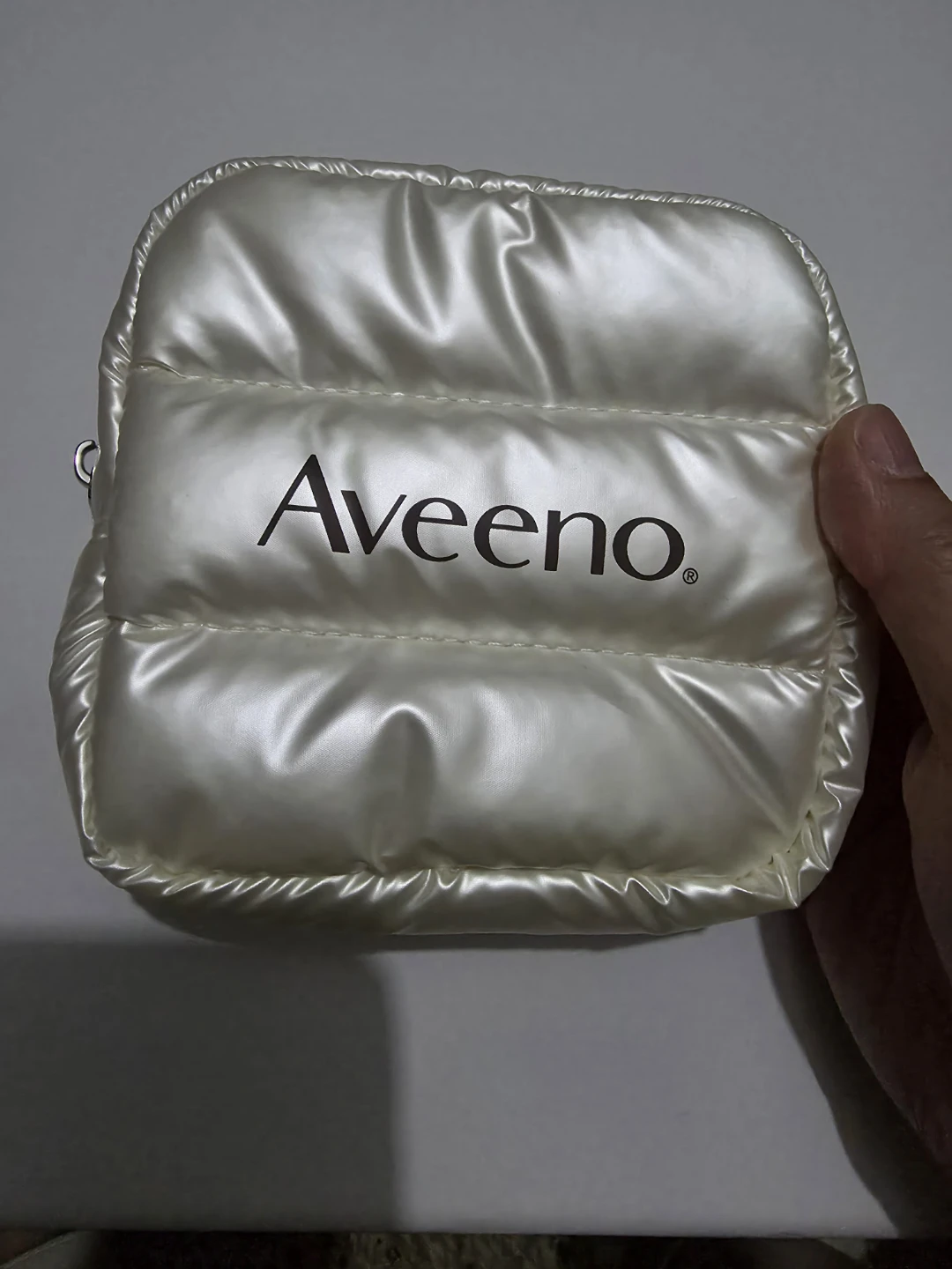 Aveeno Puffy Cosmetic Bag Pouch ⚽️