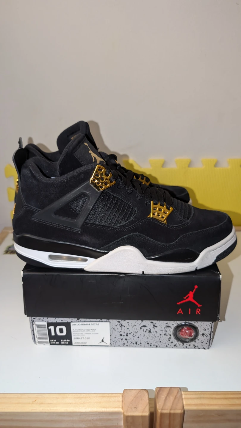 Air Jordan 4 Retro Black Gold Size 10