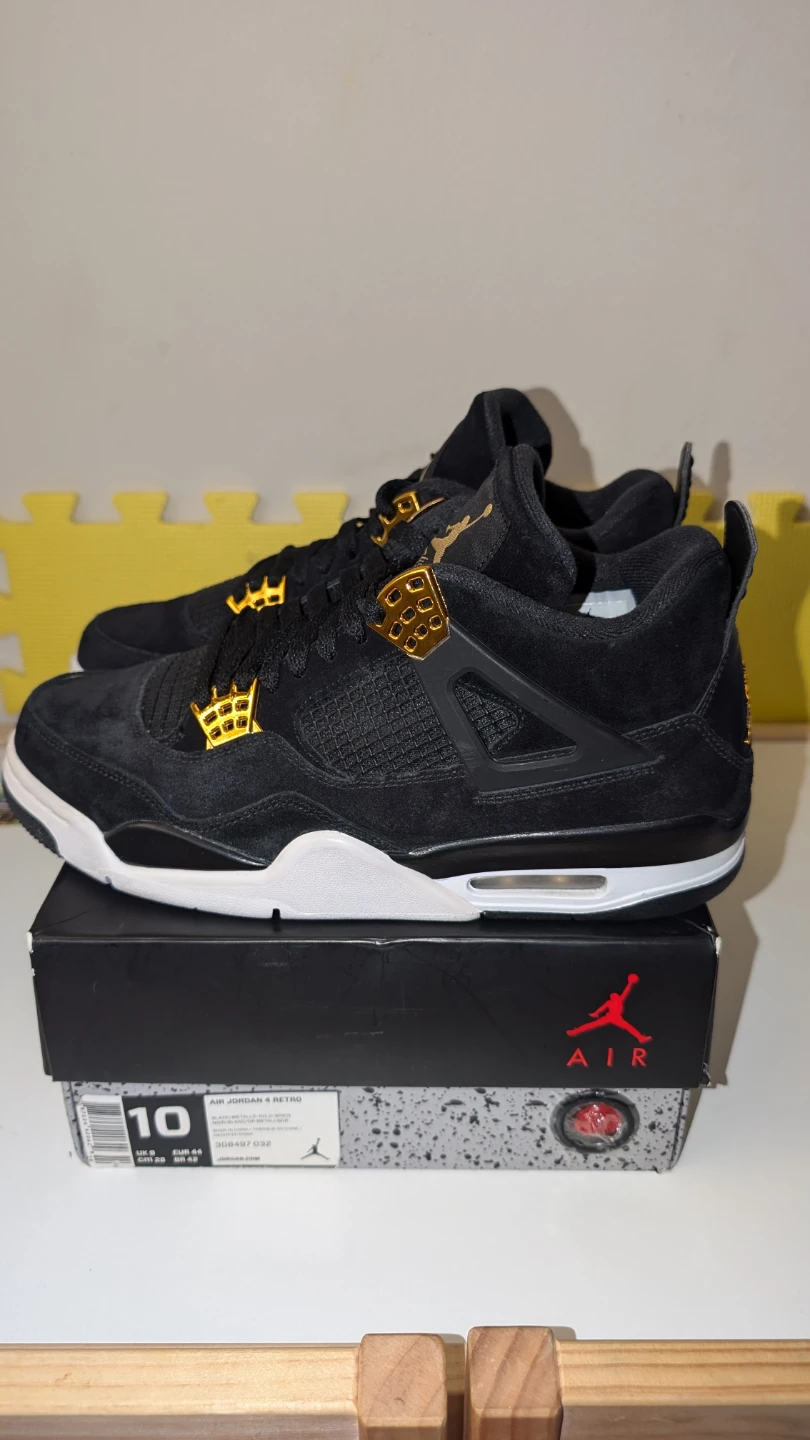 Air Jordan 4 Retro Black Gold Size 10 - photo 2