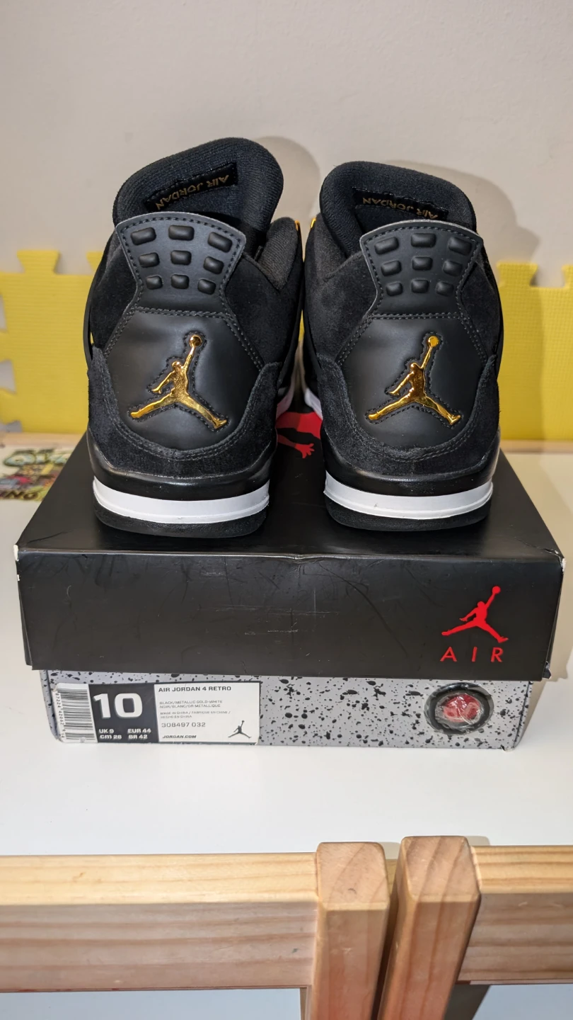 Air Jordan 4 Retro Black Gold Size 10 - photo 3