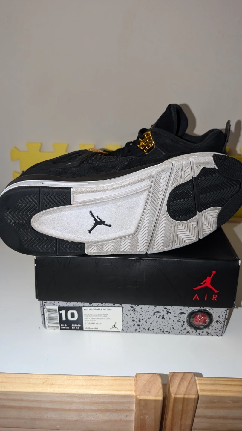 Air Jordan 4 Retro Black Gold Size 10 - photo 4