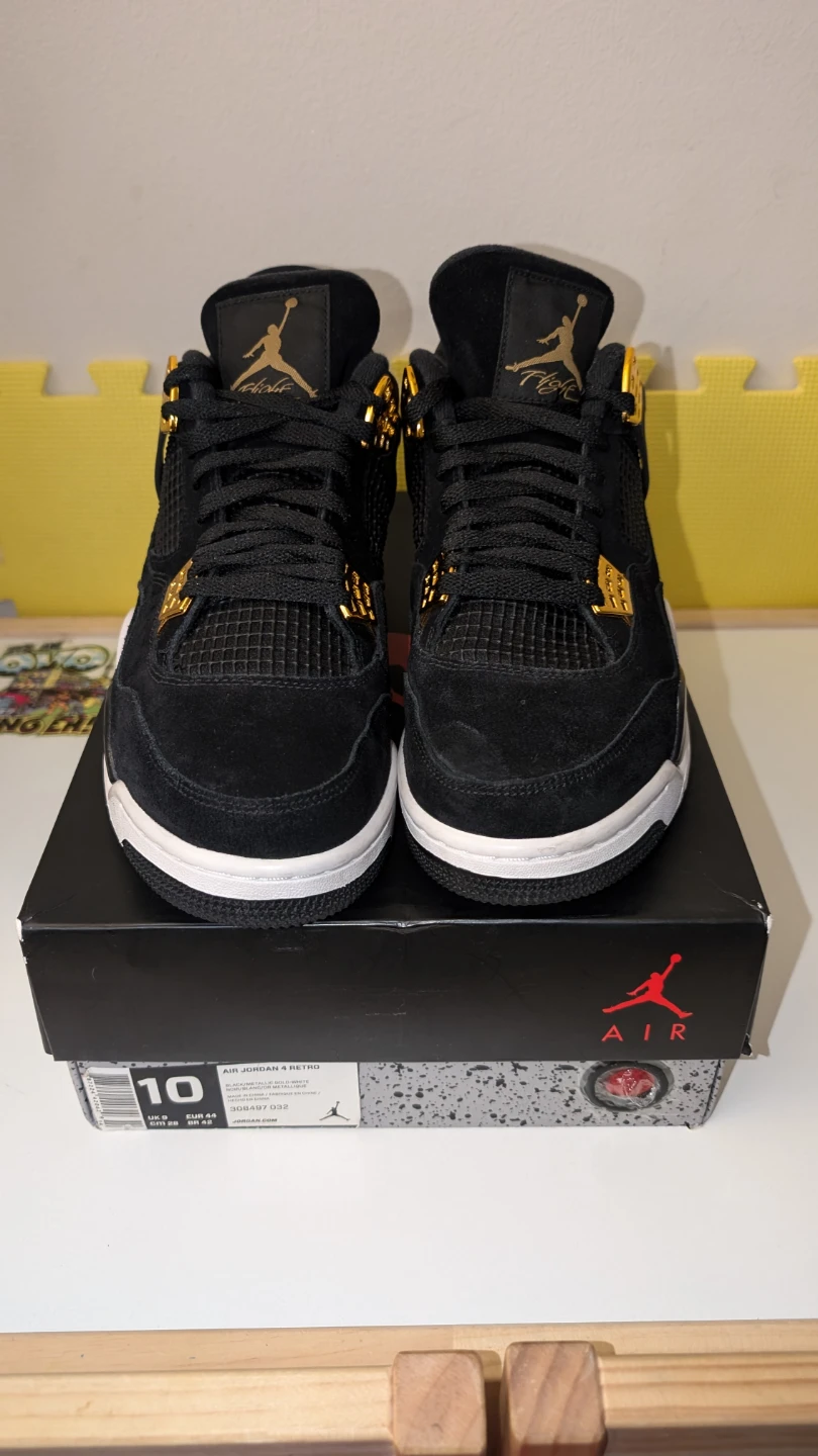 Air Jordan 4 Retro Black Gold Size 10 - photo 5