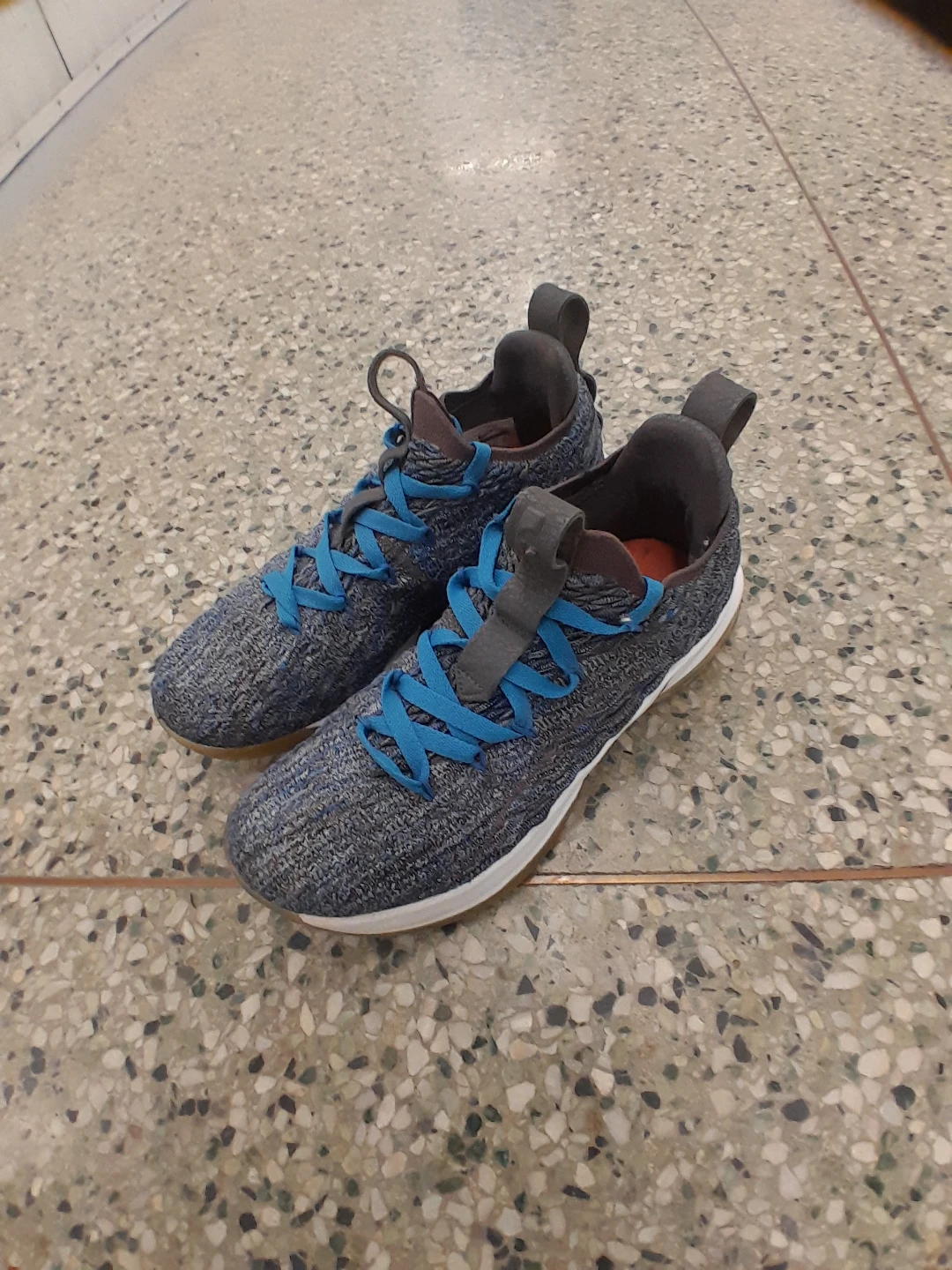 Nike Running Shoes Men's Size 8.5 - photo 5