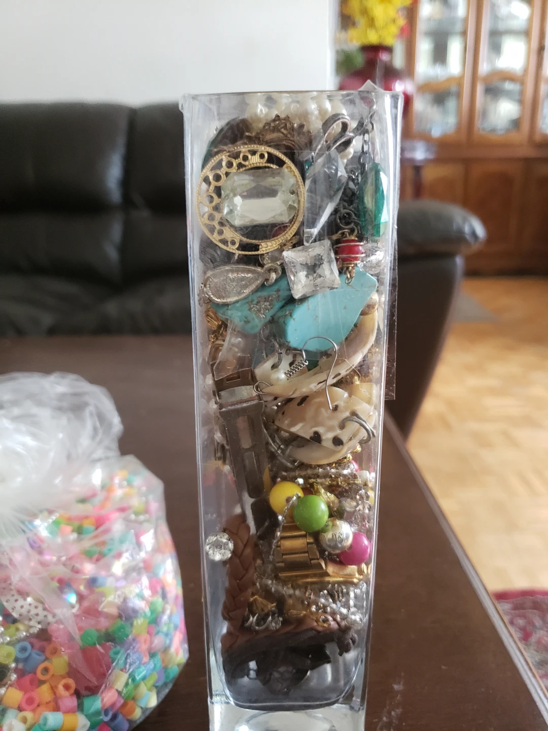 Assorted Costume Jewellery Lot in Glass Vase - photo 2