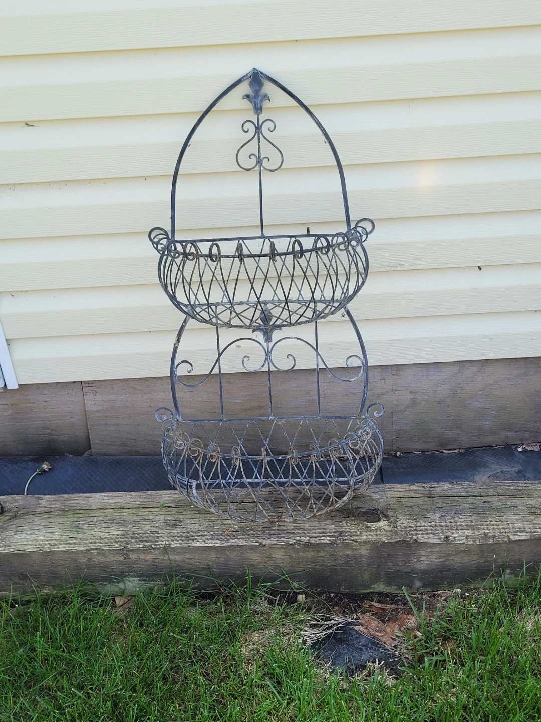 Vintage Metal Wall Hanging Planter Basket