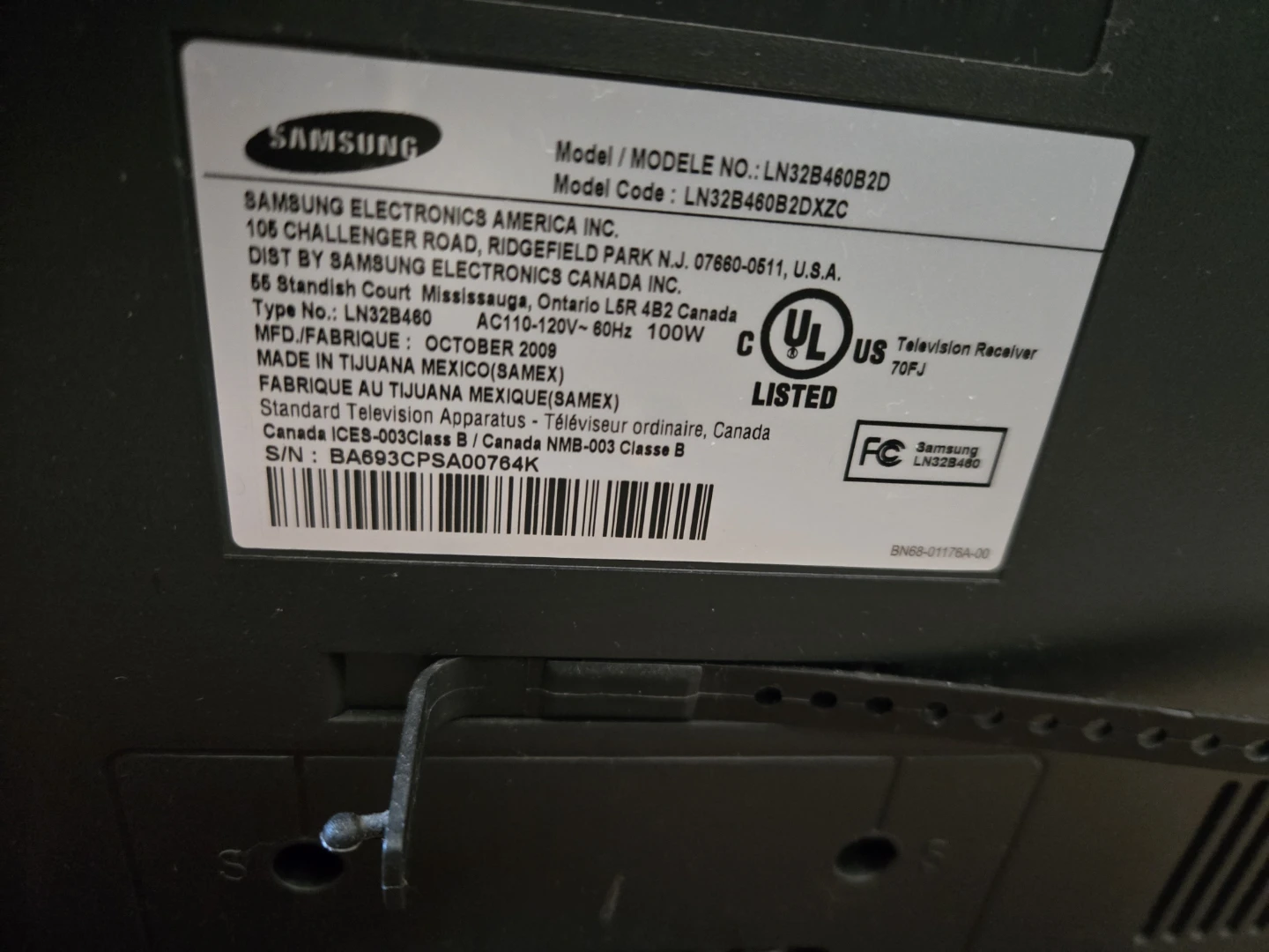 Samsung 32" LN32B460B2D HD Television - photo 2