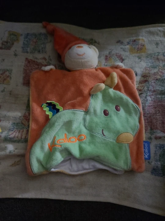 64. KALOO BEAR DRAGON POP GREEN ORANGE PUPPET FLAT