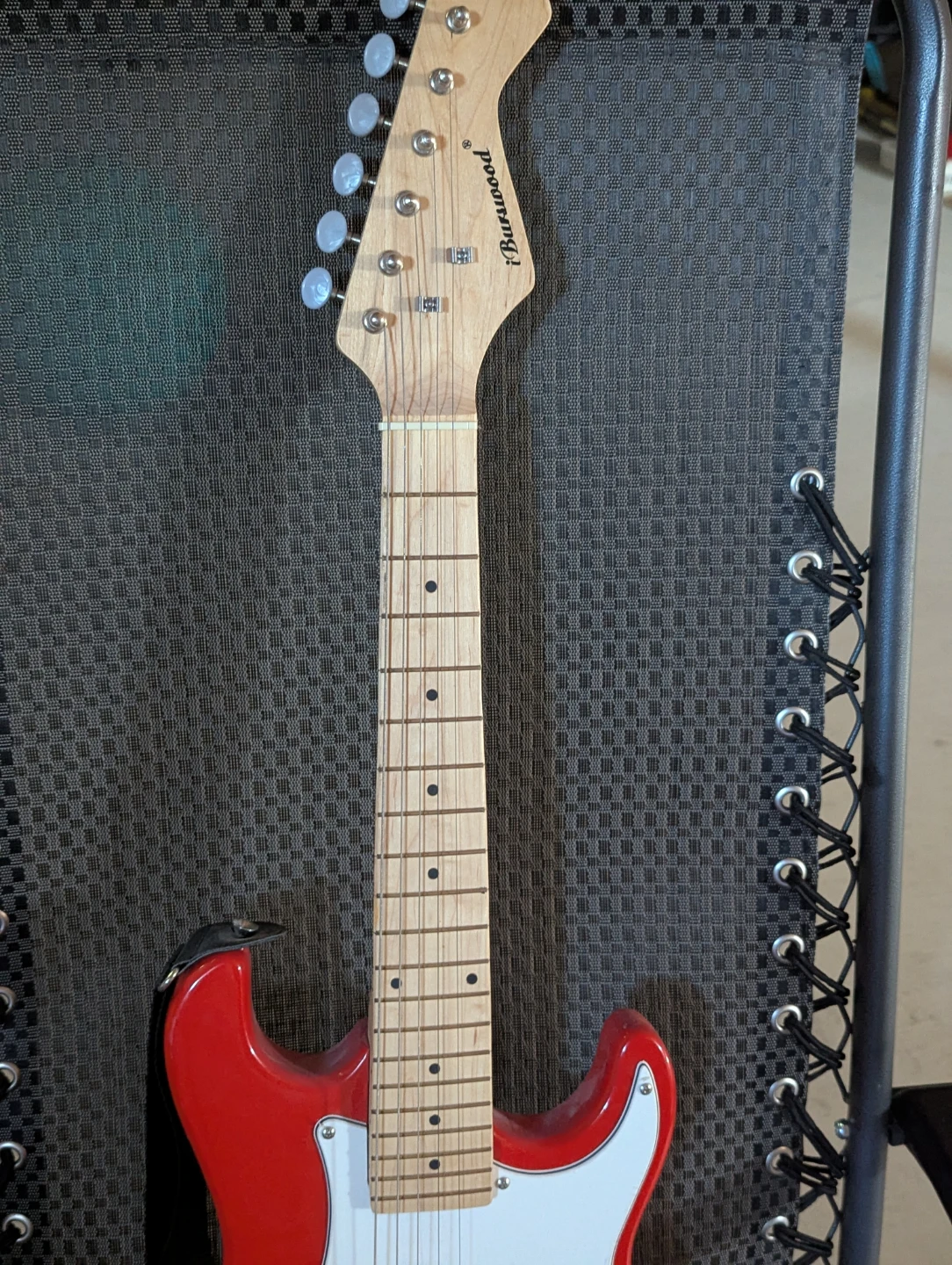Red Electric Guitar - photo 3