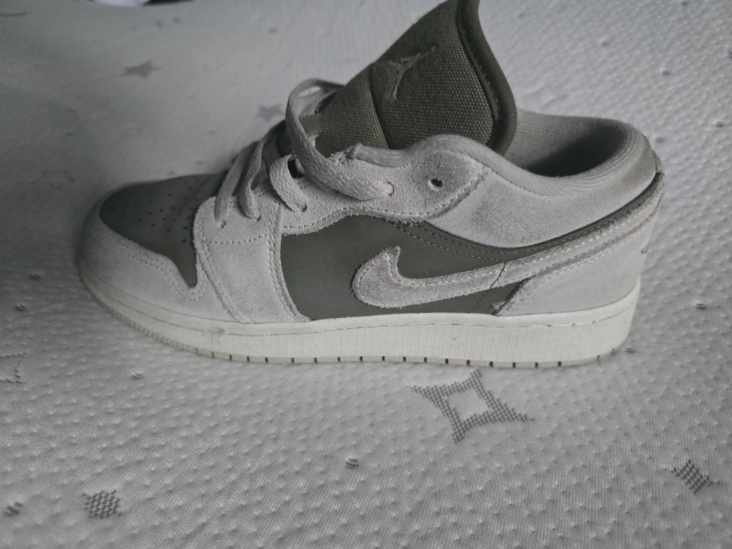 Nike Air Jordan 1 Low SE