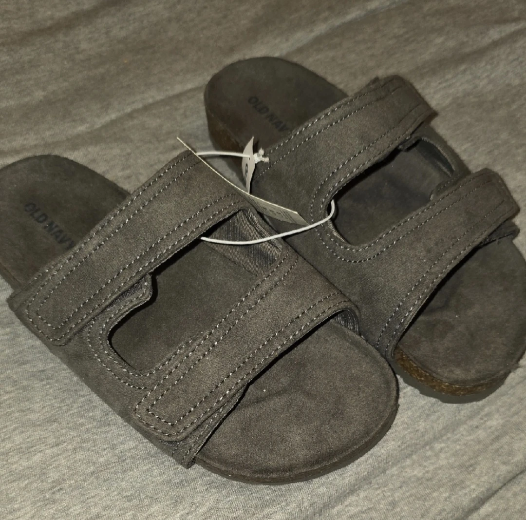 Old Navy Gray Sandals kids size 2