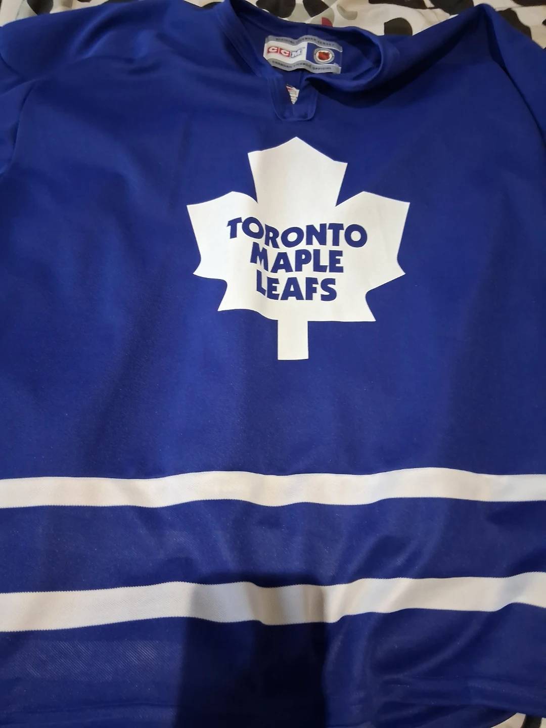 Toronto maple leafs jersey