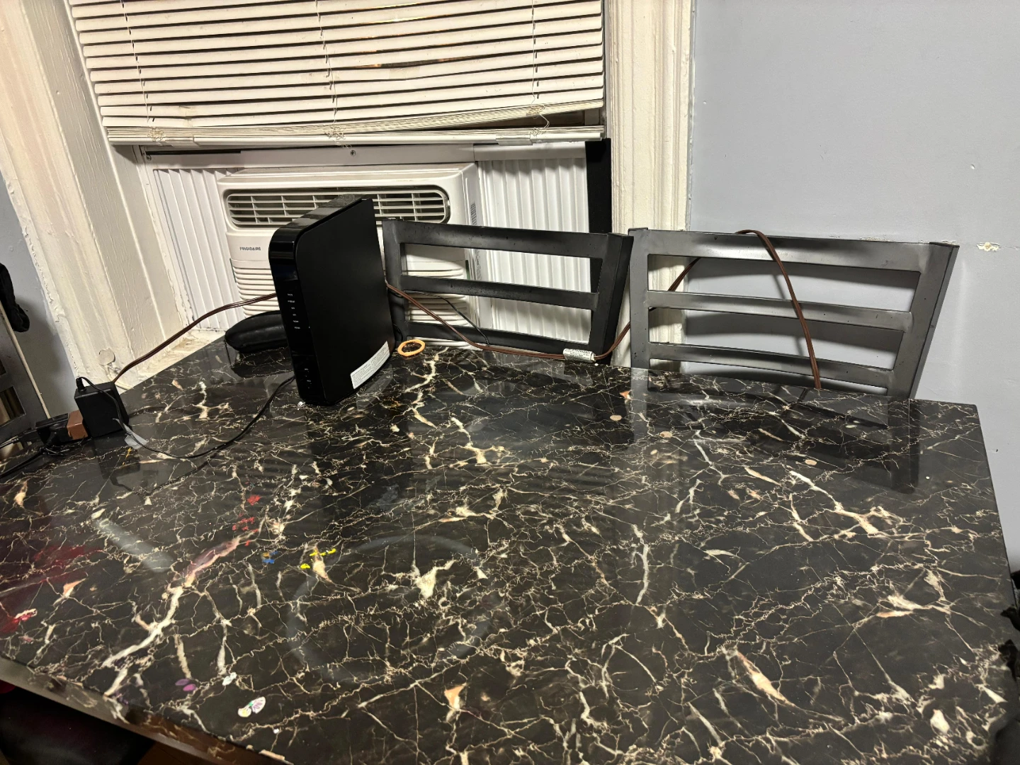 Dining table (no chairs included) - photo 2