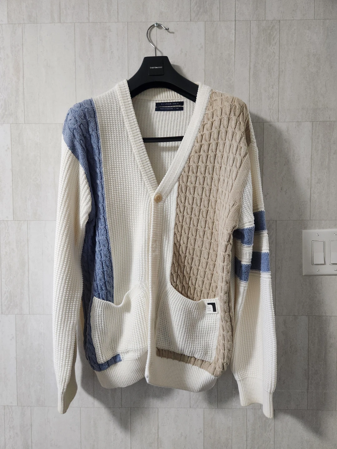 Colour-Blocked Knit Cardigan - photo 2