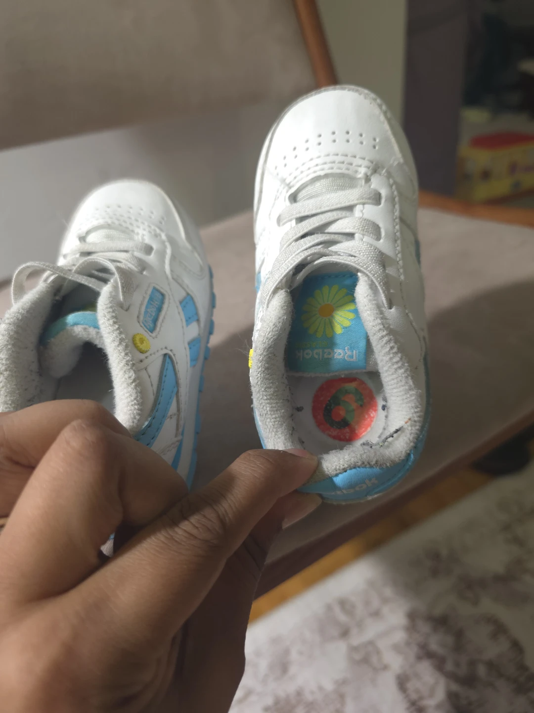 Reebok White & Blue Toddler Sneakers size 6 - photo 4