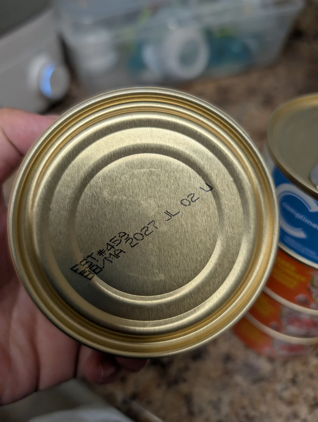 Compliments Flakes of Turkey & Chicken Food Cans - photo 3