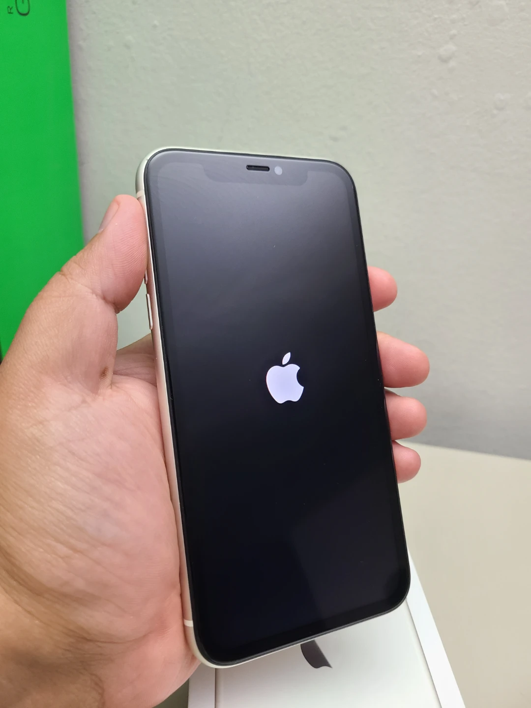 Apple iPhone 11 White 128 GB - photo 3