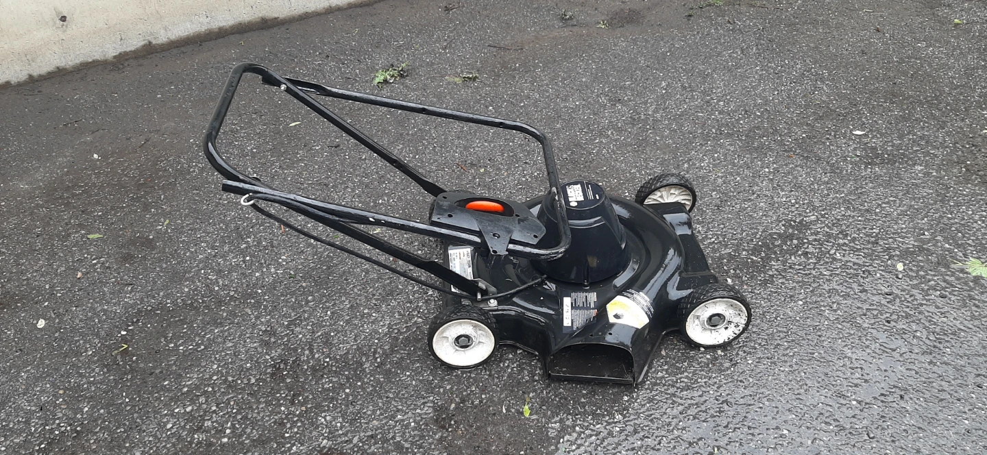 Black & Decker 18" Compact Electric Mower - photo 4