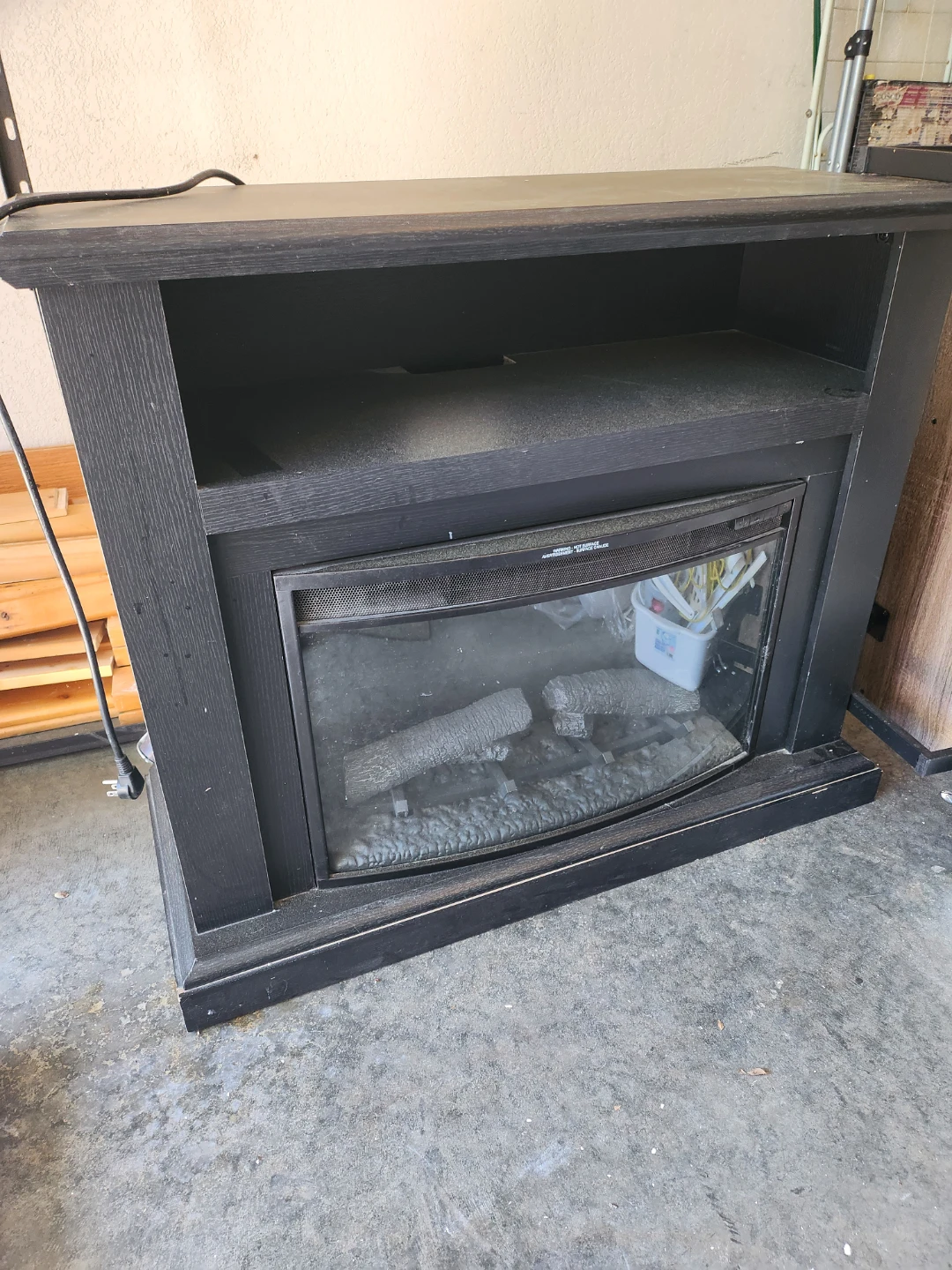 Electric fireplace