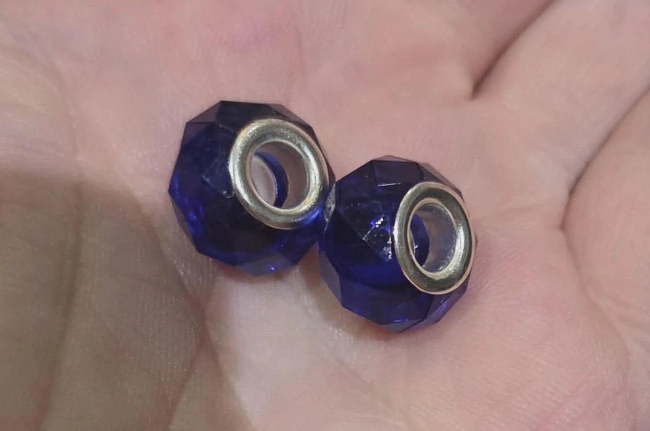 2 Blue Charms