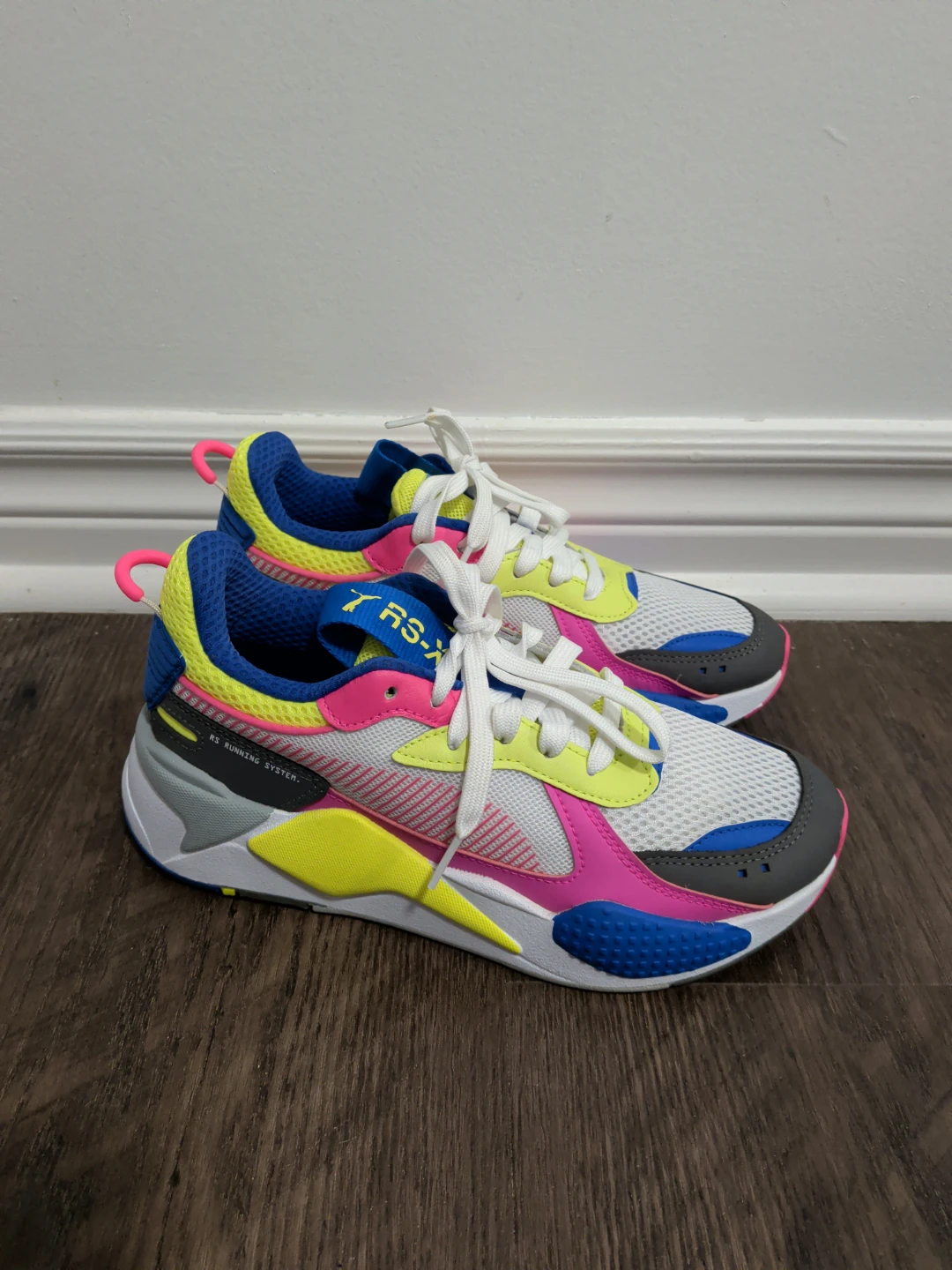 PUMA Sneakers