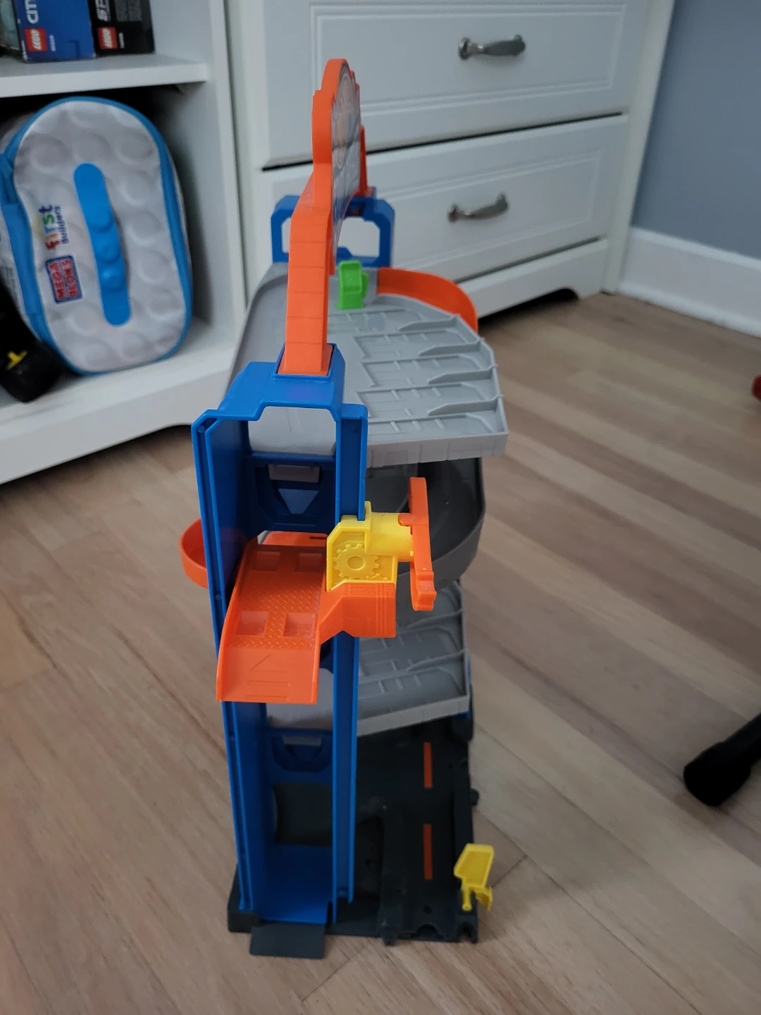 Hot Wheels Stunt Garage Playset ⚽ - photo 2