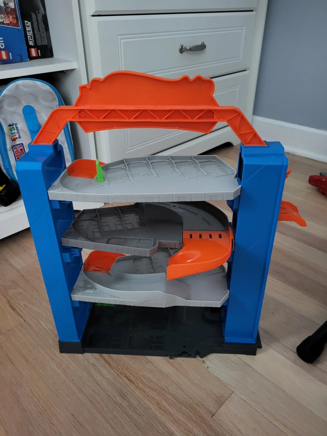 Hot Wheels Stunt Garage Playset ⚽ - photo 3