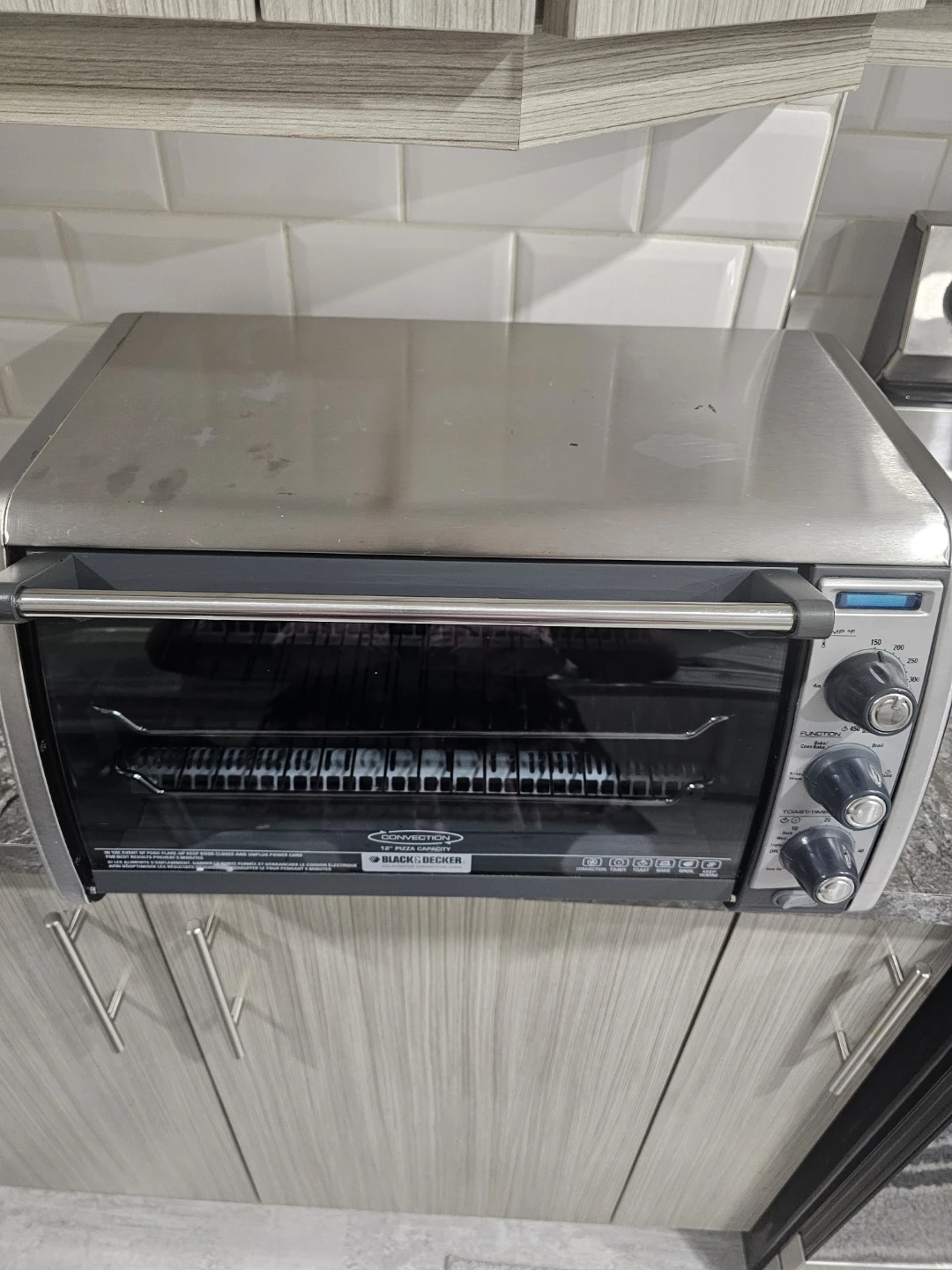 Black & Decker countertop convection toaster oven