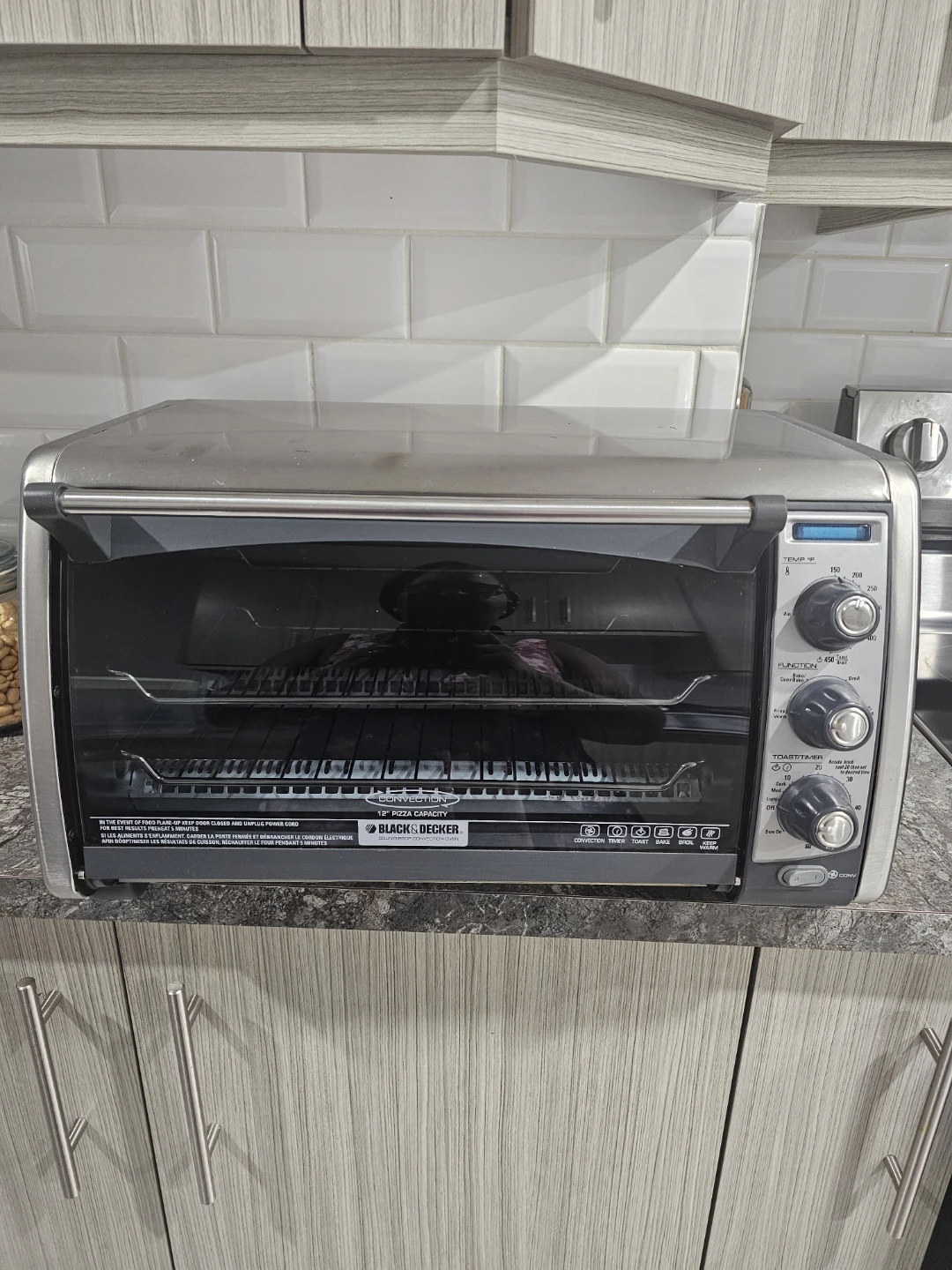 Black & Decker countertop convection toaster oven - photo 2