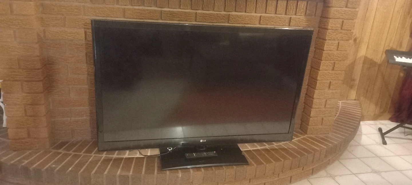 Smart LG Television trade with small smart Tv