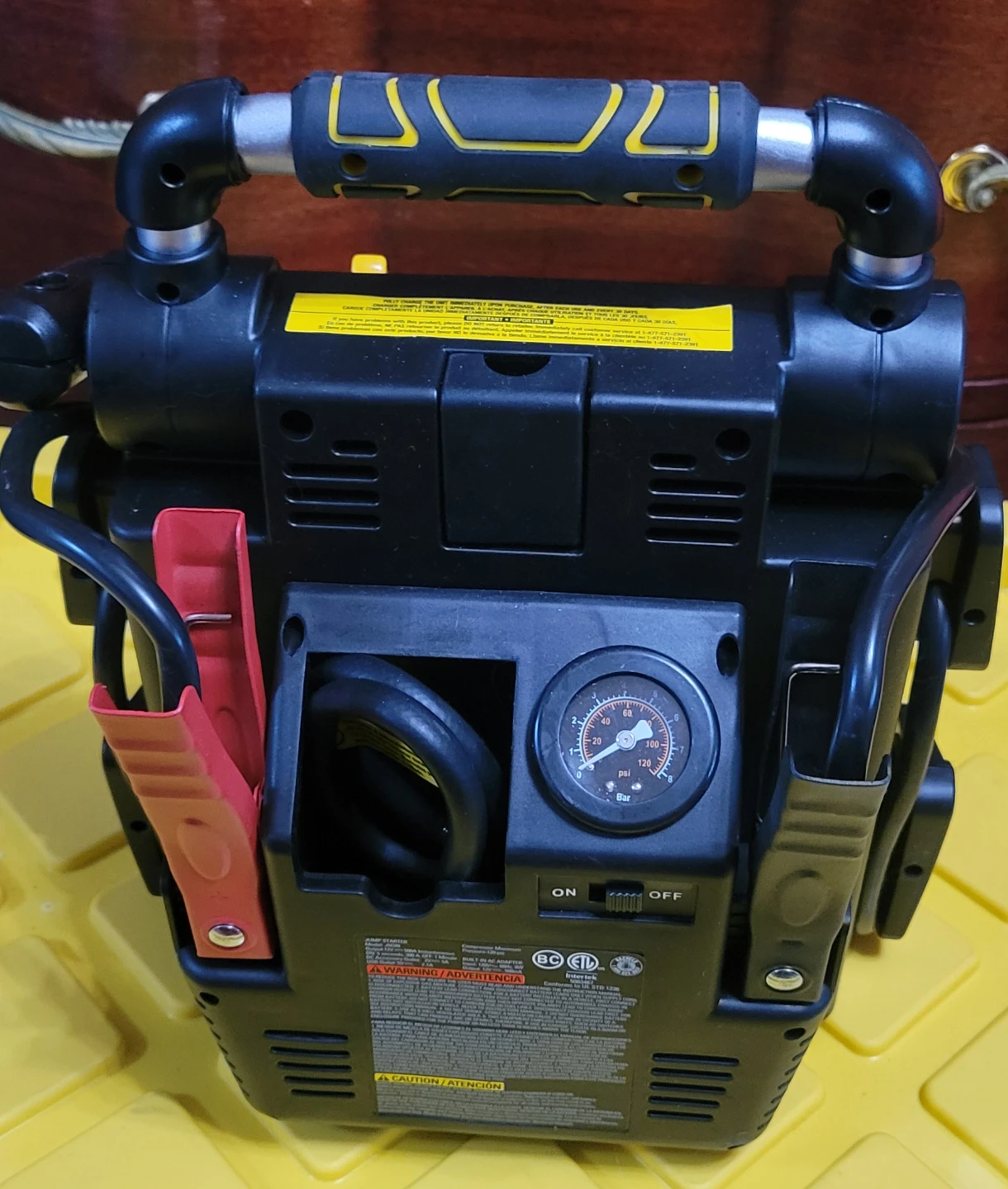 Stanley Portable Power 1000 Peak Battery Amps Jump Starter - photo 2