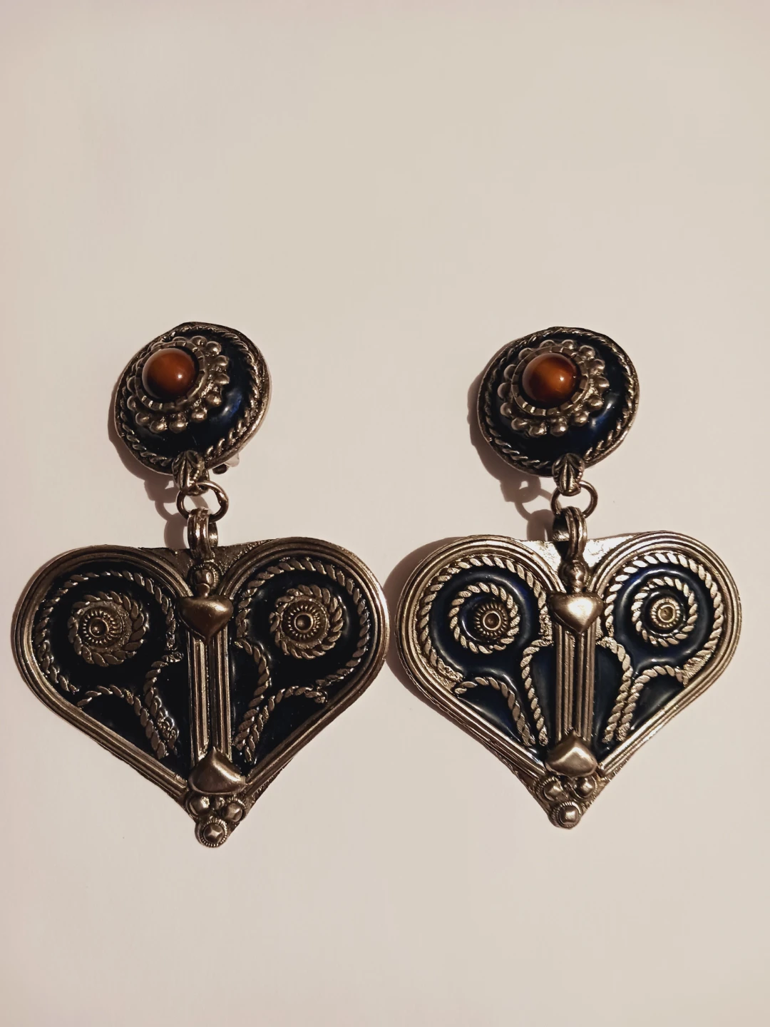 New !! Large Statement ❤️Heart Dangle Earrings
