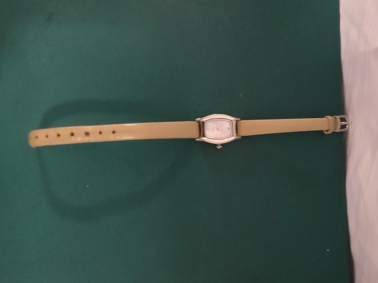 Vintage Diamond Women's Quartz Watch - photo 4