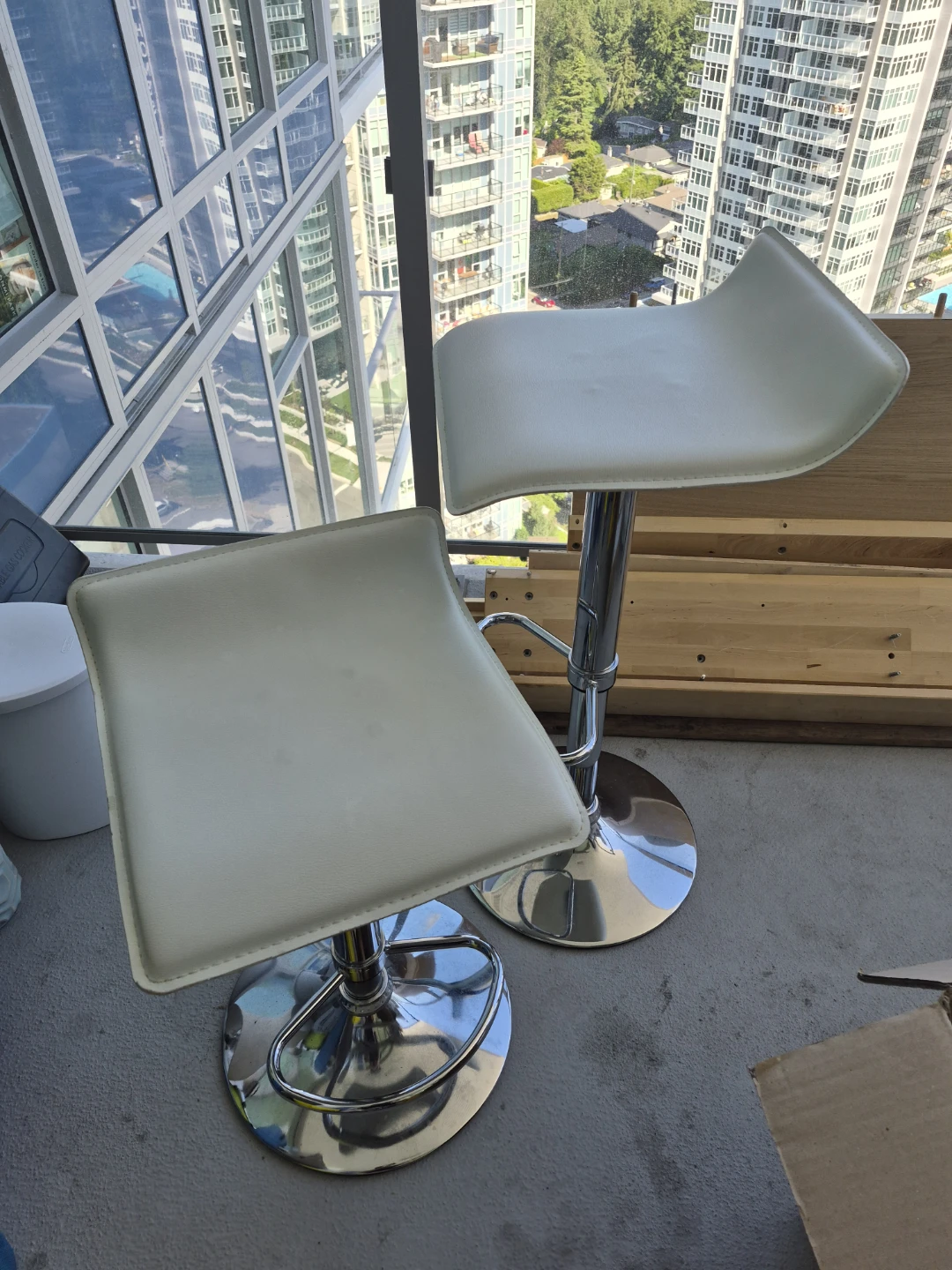 Pair of White Faux Leather Bar Stools - photo 2