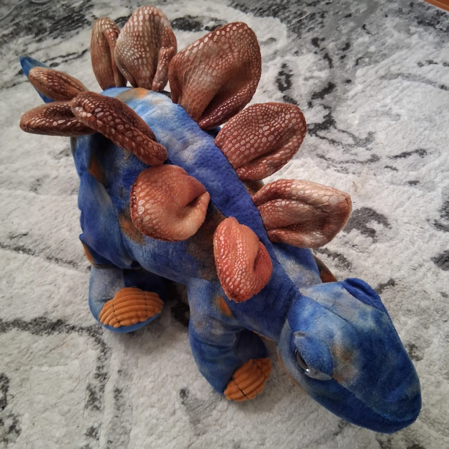 Stegosaurus plushie